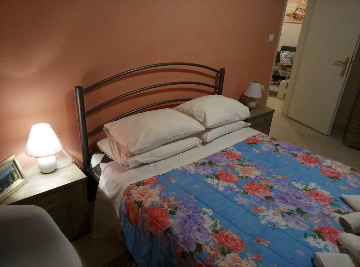 Beautiful Apartment In The Heart Of The City Corfu  Kültér fotó